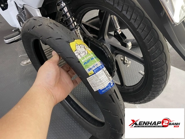Vỏ michelin pilot moto gp 8090-17 - 1