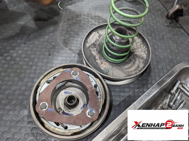 Vệ sinh nồi xe tay ga honda yamaha - 4