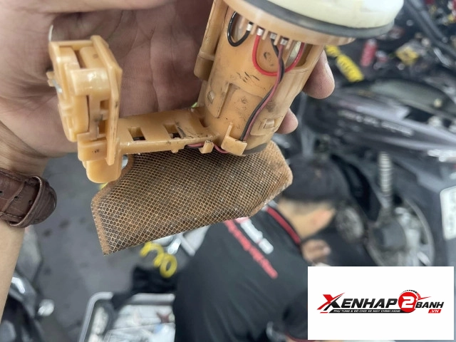 Công thay lọc xăng xe honda fi yamaha fi - 1