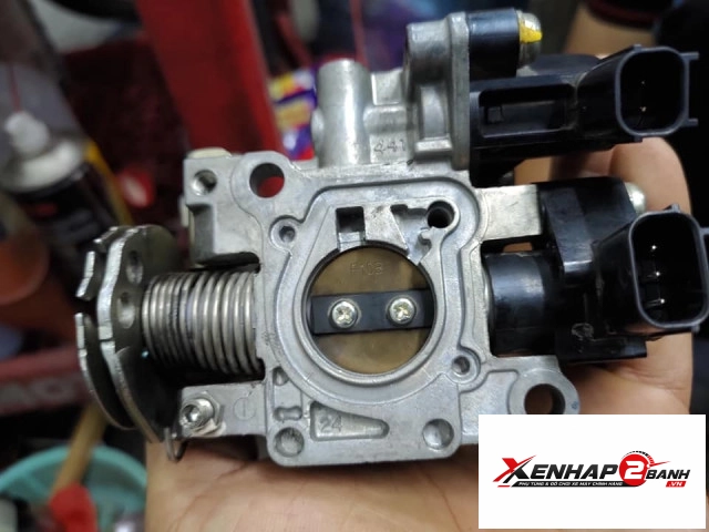Vệ sinh họng xăng cho xe honda yamaha - 4