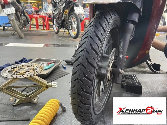 Lốp michelin pilot street 2 8090-16 - 10090-14 - 2