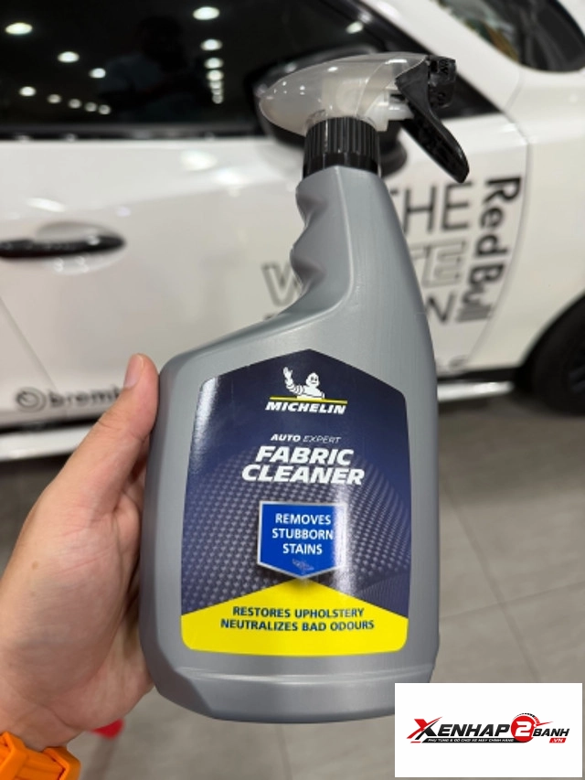 Chai vệ sinh đa năng michelin 31425 fabric cleaner dành cho ô tô - 1