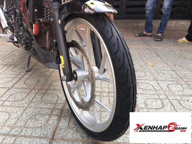 Vỏ michelin pilot street 2 size 6090-17 - 2