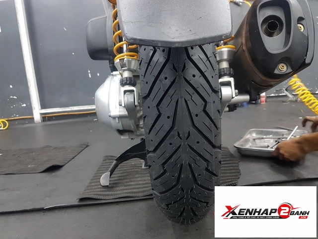 Vỏ pirelli 13070-16 angel scooter - 2