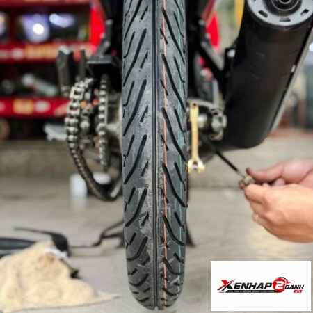 Vỏ Maxxis 80/90-17 M6002