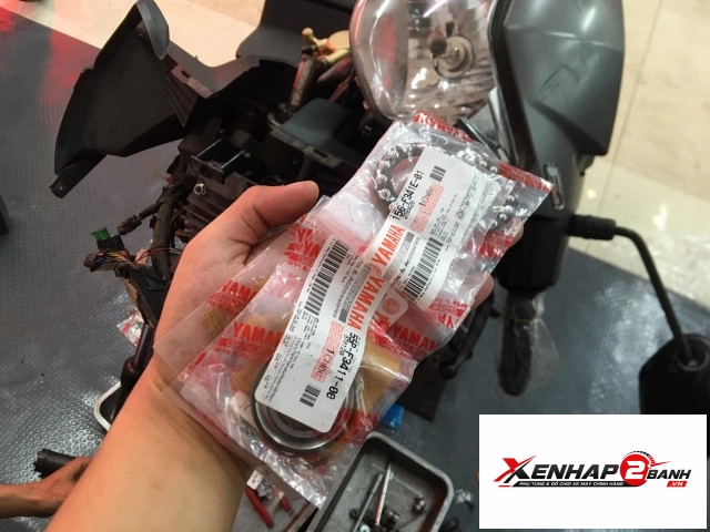 Thay chén cổ xe máy yamaha - 2