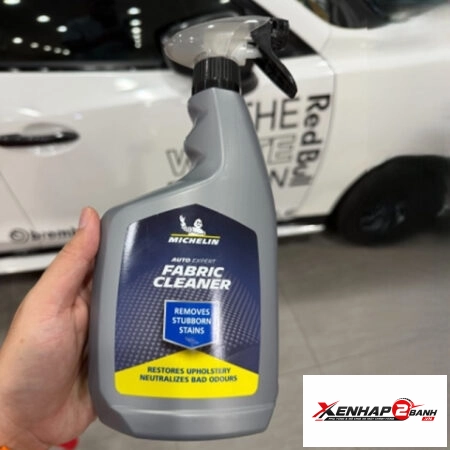 Chai vệ sinh đa năng Michelin 31425 (Fabric Cleaner) dành cho ô tô