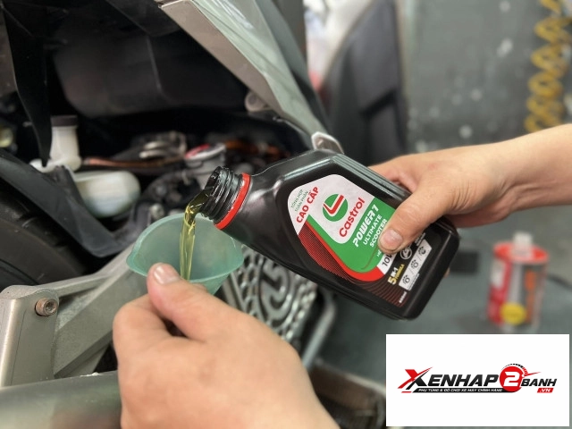 Nhớt castrol power 1 ultimate scooter 10w30 08l dành cho xe ga honda - 5