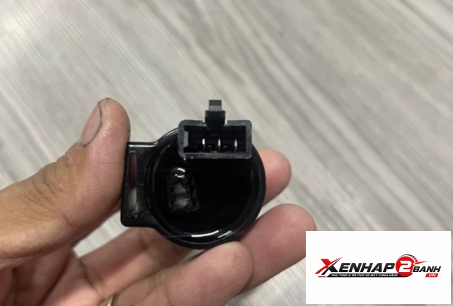 Cục chớp xinhan kêu tok tok sunfa 3 chân dành cho xe tay ga - 2