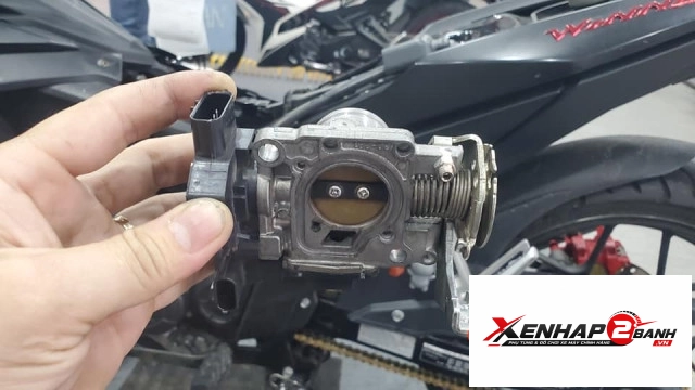 Vệ sinh họng xăng và kim phun xăng - 10