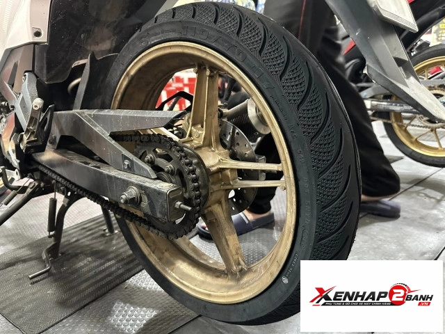 Lốp maxxis 3d gai kim cương 8090-17 - 11070-17 - 2