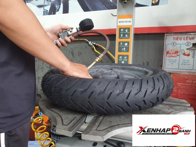 Vỏ michelin pilot street 2 size 10090-14 - 4