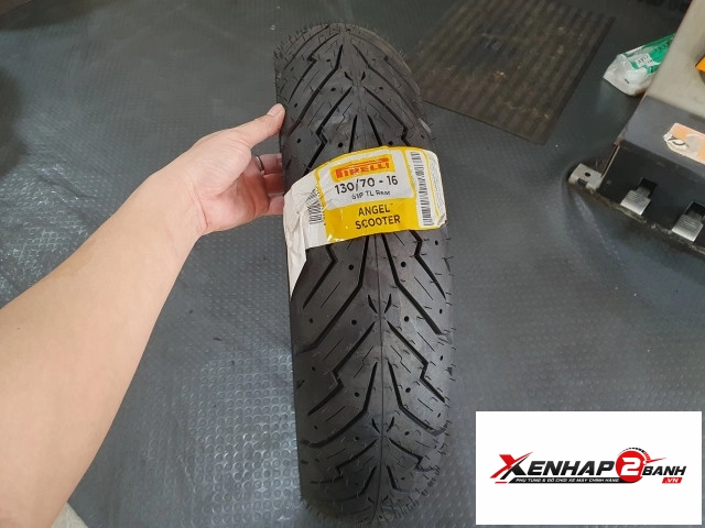 Vỏ pirelli 13070-16 angel scooter - 1