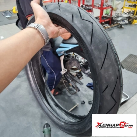 Vỏ xe Champion SHR78 chính hãng 90/80-17