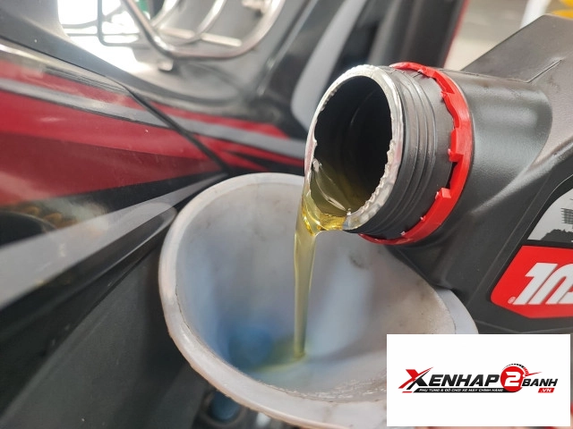 Nhớt motul 3100 gold 4t 10w40 08l - 3