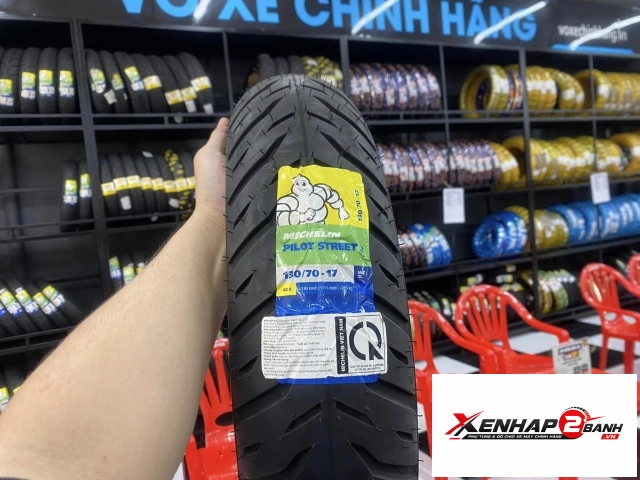 Vỏ michelin pilot street 2 size 13070-17 - 1