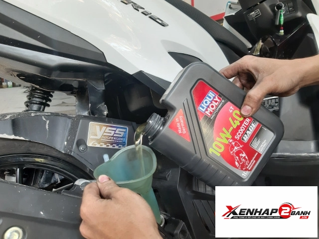 Nhớt liqui moly scooter race 10w40 1l - 4