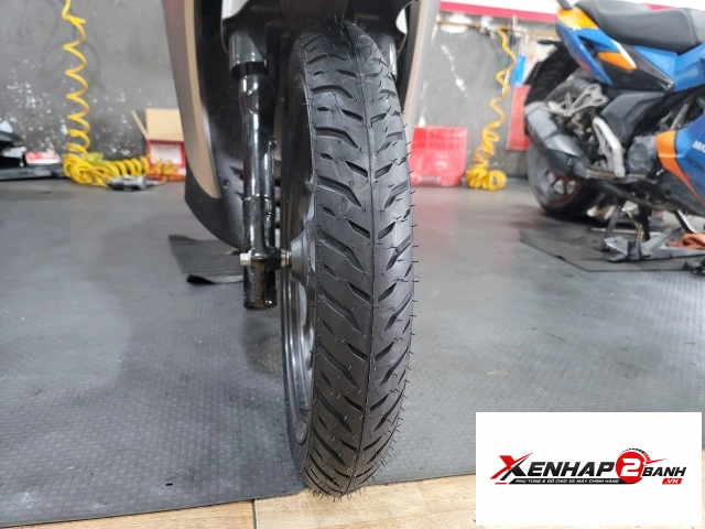 Vỏ michelin pilot street 2 size 8090-16 - 1