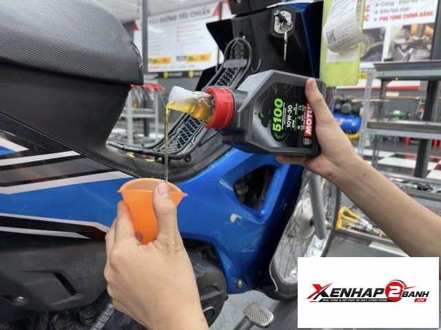 Nhớt motul 5100 4t 10w30 08l - 3