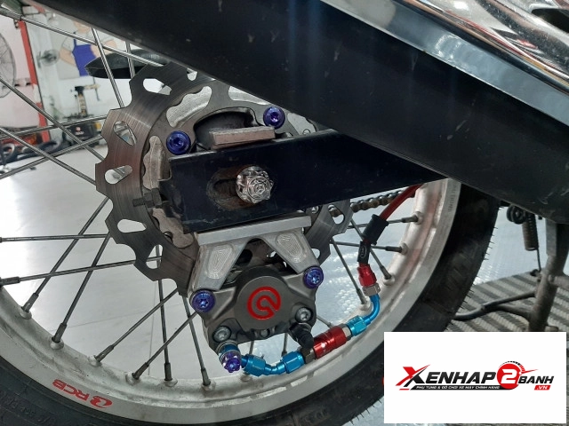 Cốt bánh sau inox salaya cho yamaha exciter 135 4 số - 2